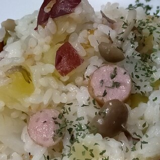 さつまいも入り☆ピラフ風～炊き込みご飯♪